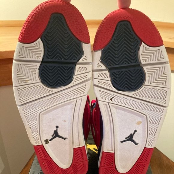 Jordan 4 Fiba - Picture 7 of 16